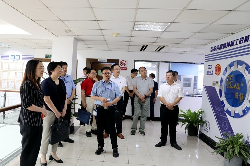2020年7月14日，时任浙江省总工会党组成员、副主席张卫华一行莅临亿万28官网调研推进新时代产业工人队伍建设改革工作